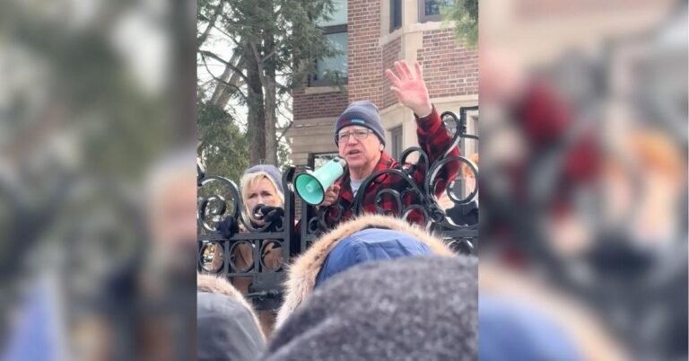 Tim Walz urges ‘good trouble’ among protesters Search