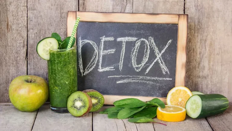 5 Easy Detox Habits To Try When Feeling Bloated, Heavy, or Mentally Drained 5 Easy Detox Habits To Try When Feeling Bloated, Heavy, or Mentally Drained