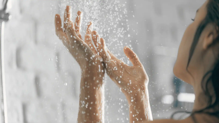 What is mindful shower meditation?
