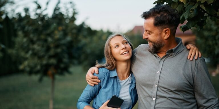 A parent’s mental health is linked to their teenager’s screen time and exercise habits A parent's mental health is linked to their teenager's screen time and exercise habits
