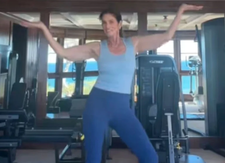 Cindy Crawford Slammed For Flaunting Her 2.5-Hour, ‘Tone-Deaf’ Luxury Morning Routine