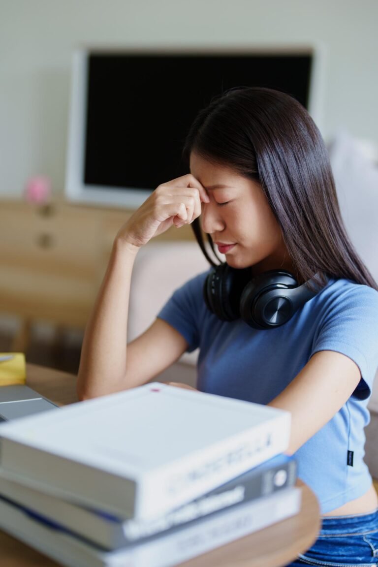 Financial wellness and mental health: Managing money stress in college Financial wellness and mental health: Managing money stress in college