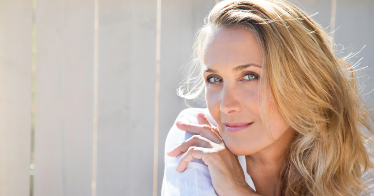 Psychology says people who maintain their physical beauty in their 60s and beyond usually adopt these 9 evening habits – VegOut