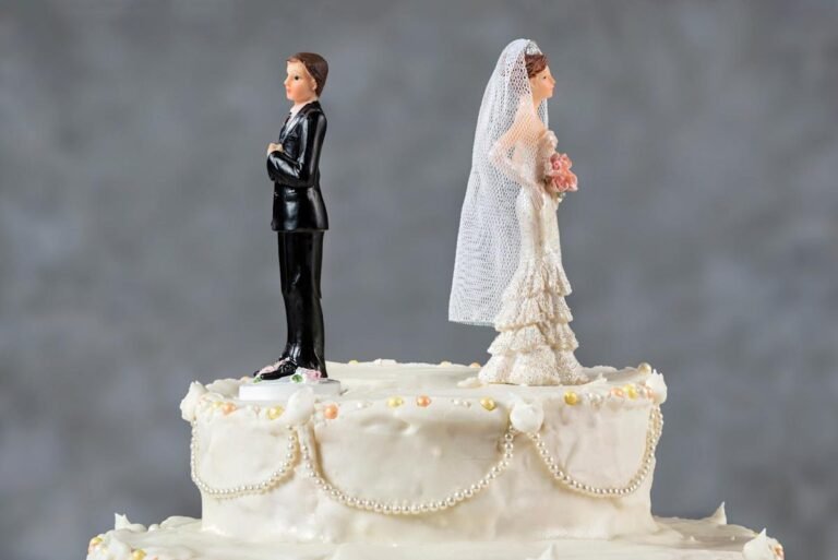 The Divorced Spouse's Guide to Social Security Benefits in 2026