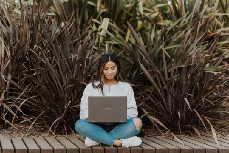 Time for a change? Five ways to navigate a mid-career transition Time for a change? Five ways to navigate a mid-career transition