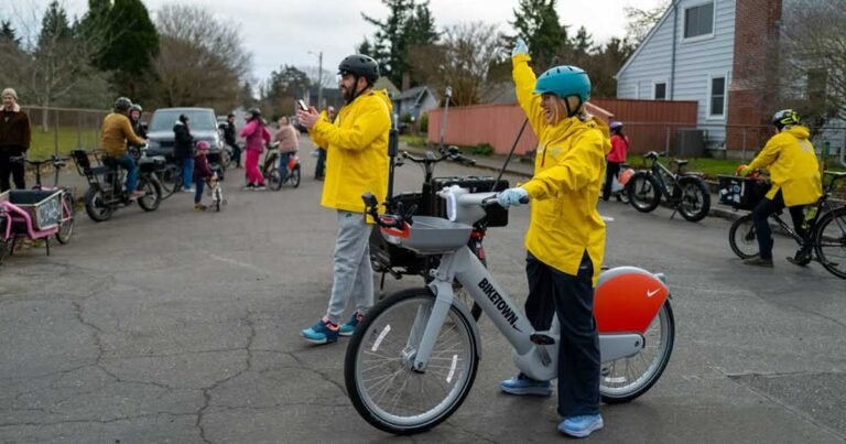 Zara Larsson leads ‘bike bus’ of students on ride through Portland Search