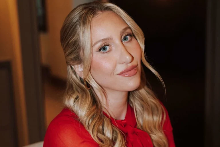 After Building Unfiltered Online Platform, Mental Health Influencer Goes Back to School to Have More 'Credibility' (Exclusive)