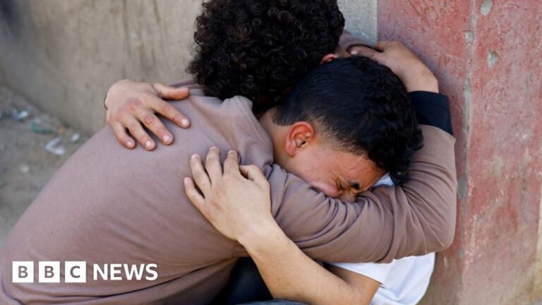 Ten killed in Israeli strikes and clashes between Hamas and militia in Gaza, local sources say Ten killed in Israeli strikes and clashes between Hamas and militia in Gaza, local sources say