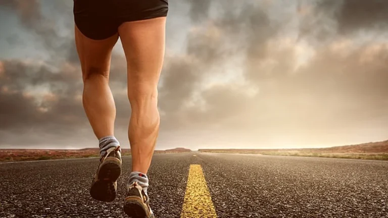 Unlocking Better Sleep and Running Performance: Top Tips for Runners dropdown