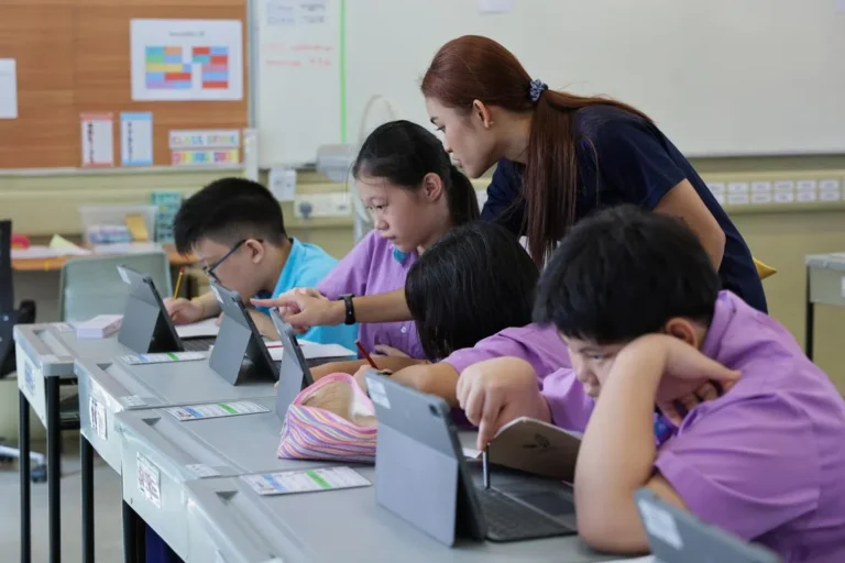 Singapore schools for children with special needs An average of 200 students move from mainstream to SPED schools annually, with 90 per cent making the switch at the primary level.