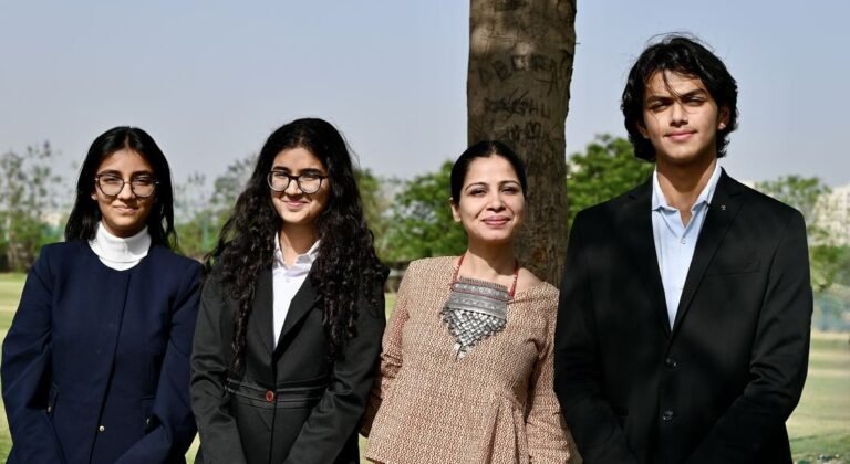 3 Teens Win Global Earth Prize for Inventing Tamarind Powder That Easily Removes Microplastics 3 Teens Win Global Earth Prize for Inventing Tamarind Powder That Easily Removes Microplastics