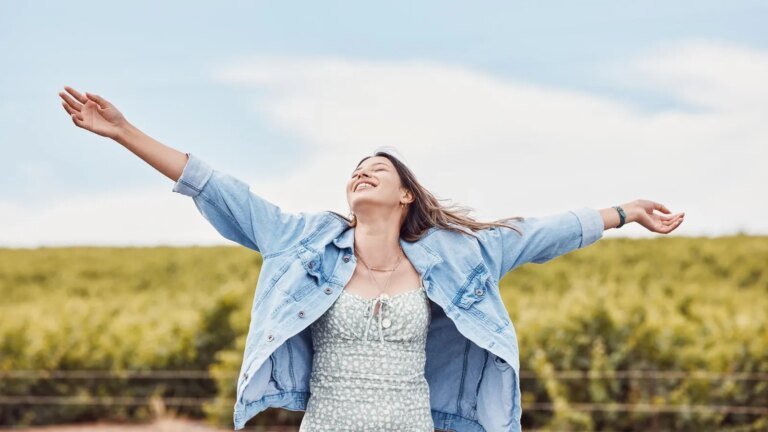 5 Habits To Build Permanent Happiness Into Your Life, By A Psychologist 5 Habits To Build Permanent Happiness Into Your Life, By A Psychologist