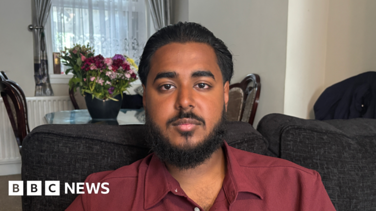 Gaza activist says he was 'kicked and punched' by Israeli forces Gaza activist says he was 'kicked and punched' by Israeli forces