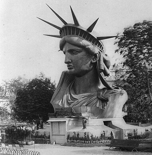 Good News on This Day in History – June 17 statue of liberty head displayed in Paris-pubdomain