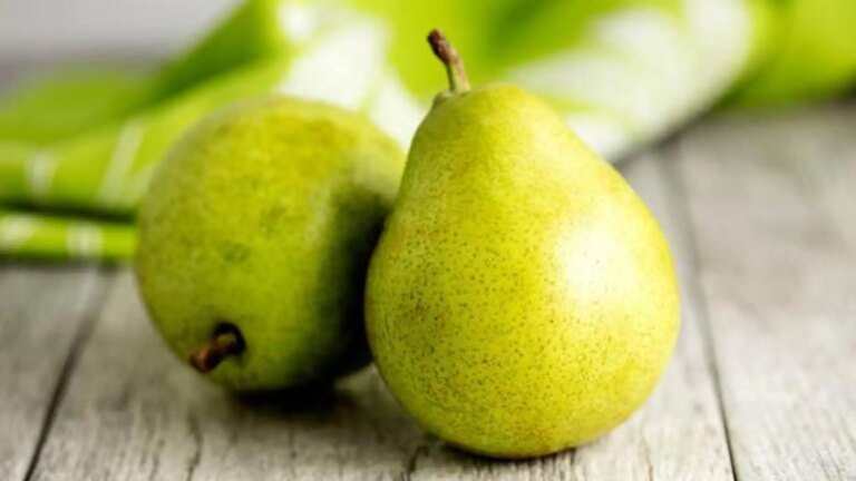Here's why nutrition experts love pears