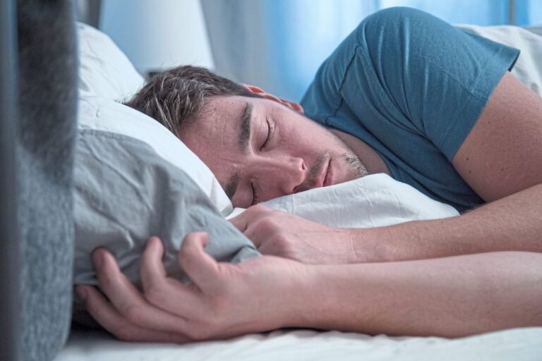 The optimum duration of sleep is between 6.4 and 7.8 hours, study says