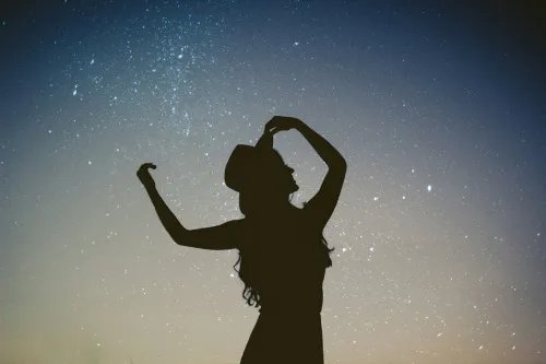 10 Good Reasons to Let Go of Things in Life (Sooner Rather than Later) 10 Good Reasons to Let Go of Things in Life (Sooner Rather than Later)