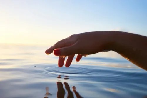 8 Things You’ll Inevitably Regret Not Letting Go of Sooner in Life 8 Things You’ll Inevitably Regret Not Letting Go of Sooner in Life