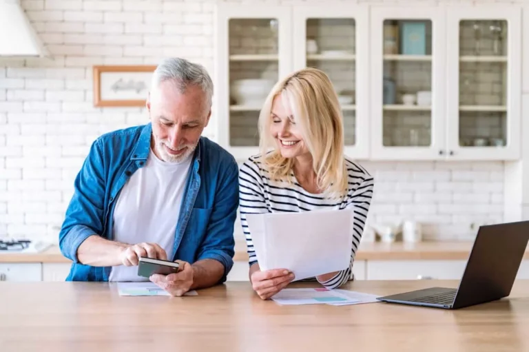 A Social Security Tsunami Could Hit Retirees in 2032 and Slash Their Monthly Payouts by 22% A Social Security Tsunami Could Hit Retirees in 2032 and Slash Their Monthly Payouts by 22%