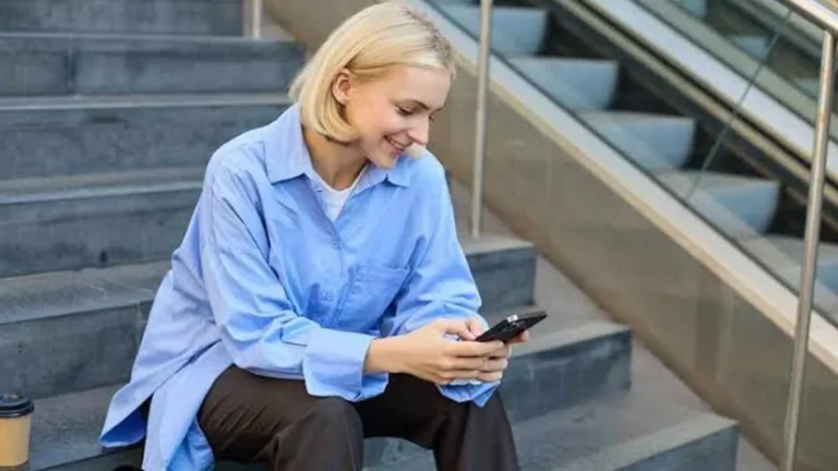 Are Your Everyday Habits Increasing Your Anxiety? Check Out These 5 Habits Herzindagi