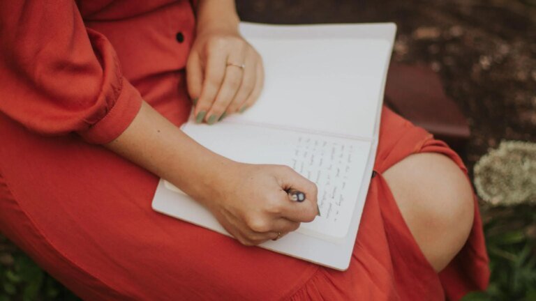 Boost your well-being with these 5 daily habits Boost your well-being with these 5 daily habits