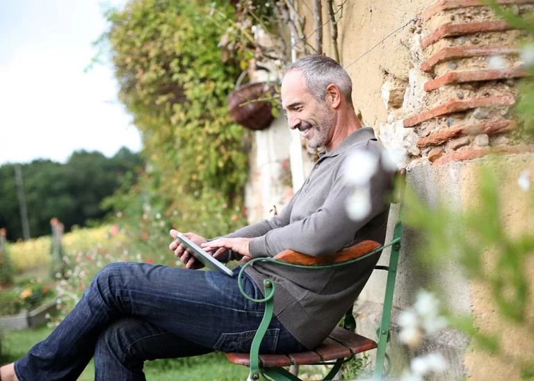 How AI can help you plan your retirement Apple App Store