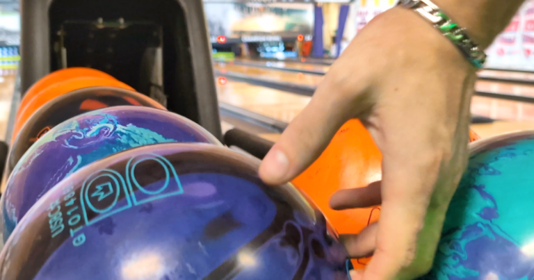 Ottumwa’s first Strike out Suicide Bowling Tournament raises awareness about suicide prevention and mental health | Local News Ottumwa’s first Strike out Suicide Bowling Tournament raises awareness about suicide prevention and mental health | Local News