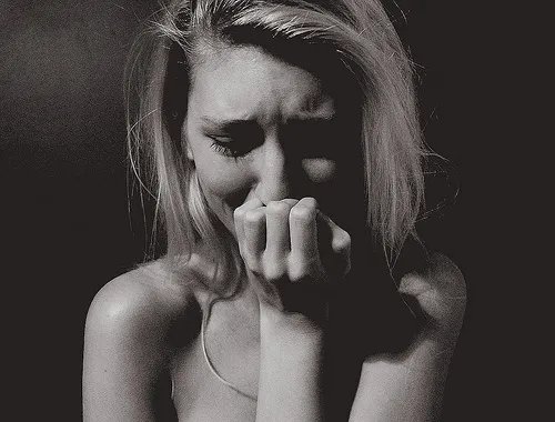 10 Good Ways to Break Your Own Heart 10 Good Ways to Break Your Own Heart