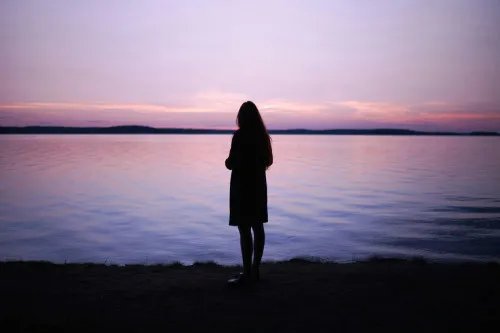 3 Daily Thinking Habits that Often Drain Our Inner Peace and Joy 3 Daily Thinking Habits that Often Drain Our Inner Peace and Joy