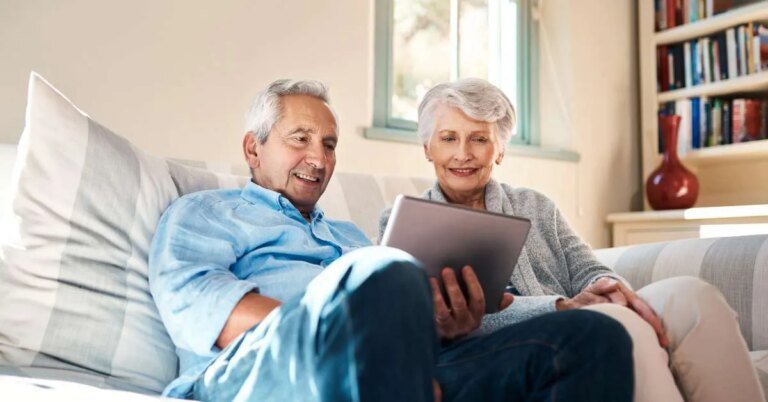 Here’s the Average Monthly Retirement Income for 65-Year-Old Americans Here's the Average Monthly Retirement Income for 65-Year-Old Americans