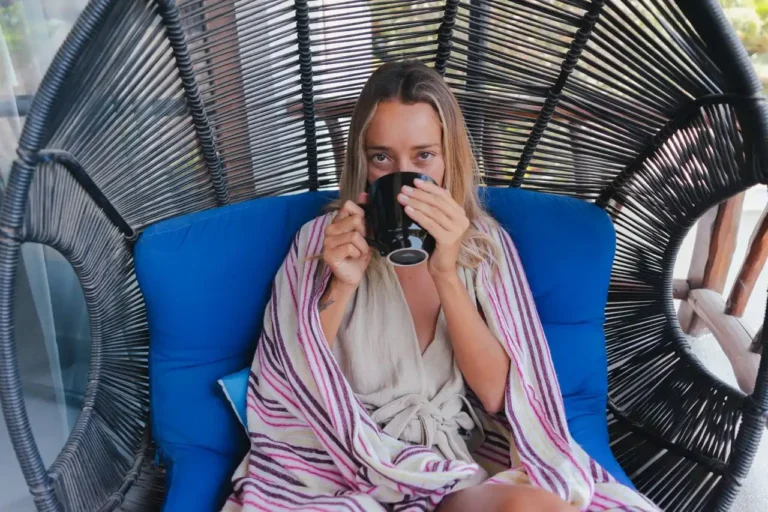 When Gratitude Feels Forced: What to Do When You Can’t Find the Silver Lining When Gratitude Feels Forced: What to Do When You Can't Find the Silver Lining