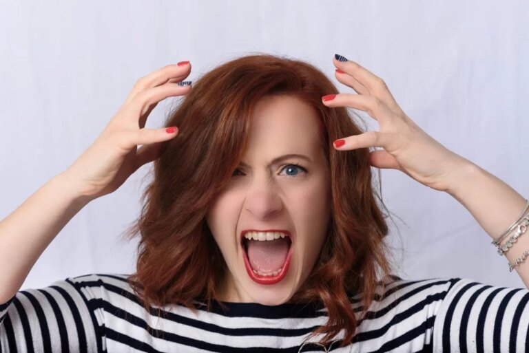 10 Essential Ways to Defend Yourself Against Negativity