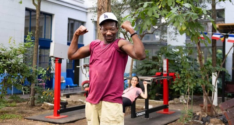 New Gym in Paris Helps Homeless Improve Their Health And Habits