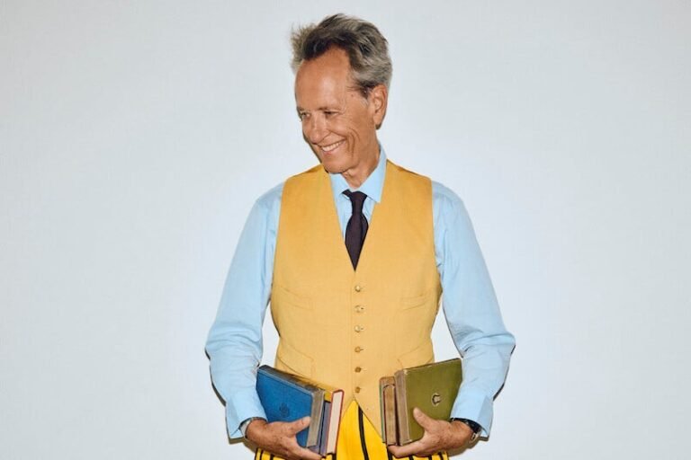Richard E. Grant fronts Second Hand September as Britons try to buy fewer clothes – Positive News Richard E. Grant fronts Second Hand September as Britons try to buy fewer clothes - Positive News