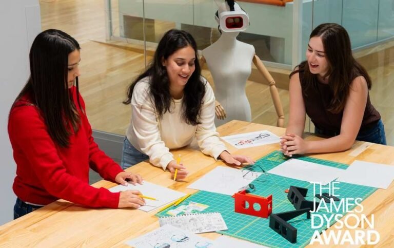Students Win James Dyson Award for Device That Screens Students for Concussions in Just 60 Seconds Students Win James Dyson Award for Device That Screens Students for Concussions in Just 60 Seconds