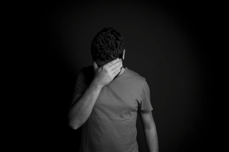 Suicide bereavement conference planned for Armagh as council leading efforts to raise awareness – Armagh I Man in distress.