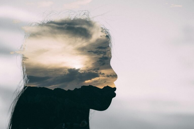 Understanding Borderline Personality Disorder: Signs, Symptoms and Support