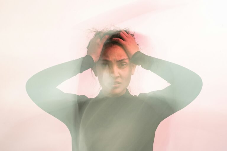 Understanding Anxiety: Signs, Symptoms and How to Feel Better
