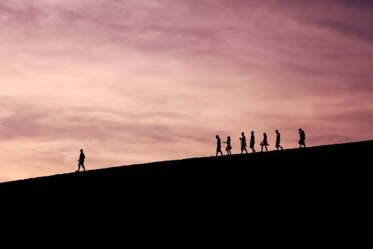 10 Things We Often Do that Wastes 90 Percent of Our Time and Potential in Life 10 Things We Often Do that Wastes 90 Percent of Our Time and Potential in Life
