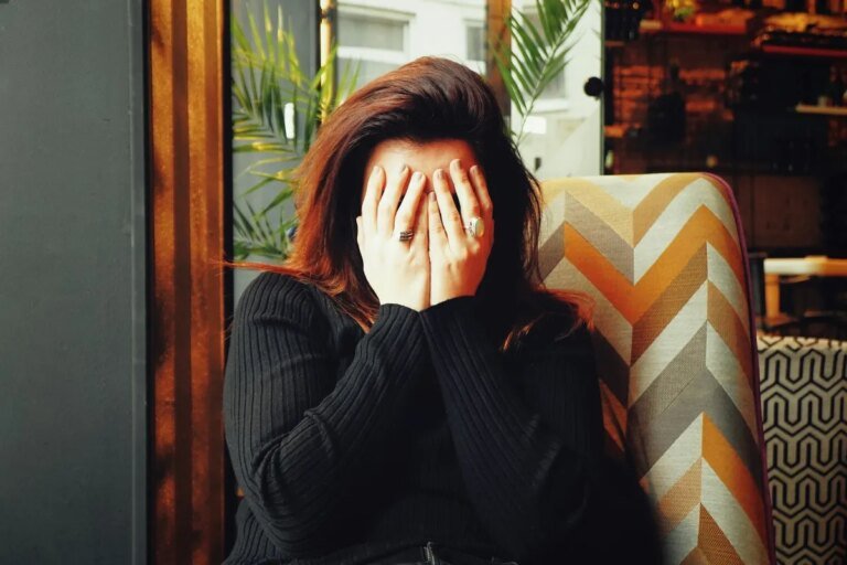 3 Long-Term Bad Habits that Keep Holding the Best of Us Back in Life 3 Long-Term Bad Habits that Keep Holding the Best of Us Back in Life