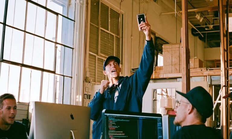 Building an Enterprise Mobile App: What Separates the Ones People Keep From the Ones They Delete Building an Enterprise Mobile App: What Separates the Ones People Keep From the Ones They Delete