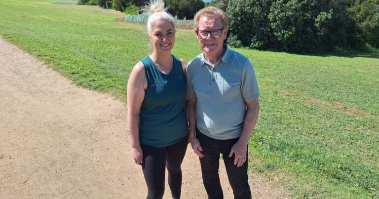 Going green for Mental Health Day Torquay parkrun green run